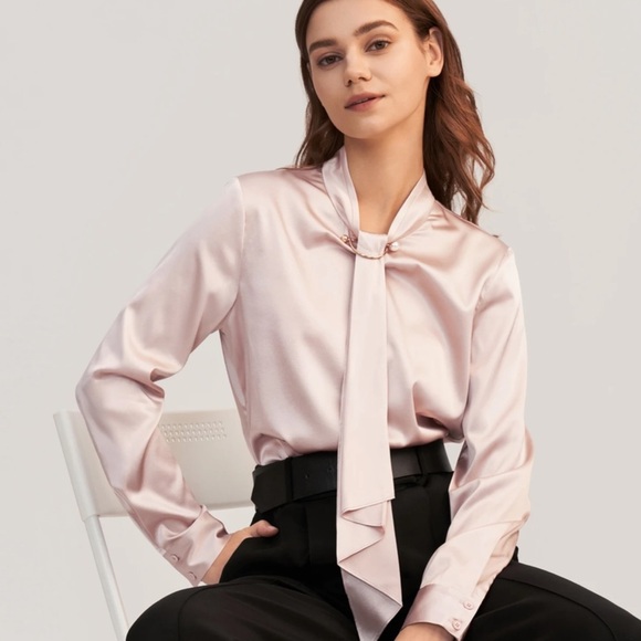 🌺 Lilysilk Pale Pink Silk Feminine Stand Collar Blouse Top w/ Pearl Clip Brooch - Picture 1 of 14